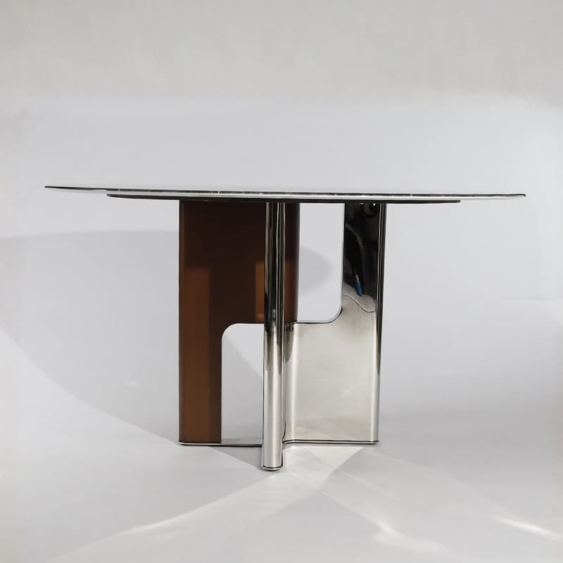 Morbido Dining Table