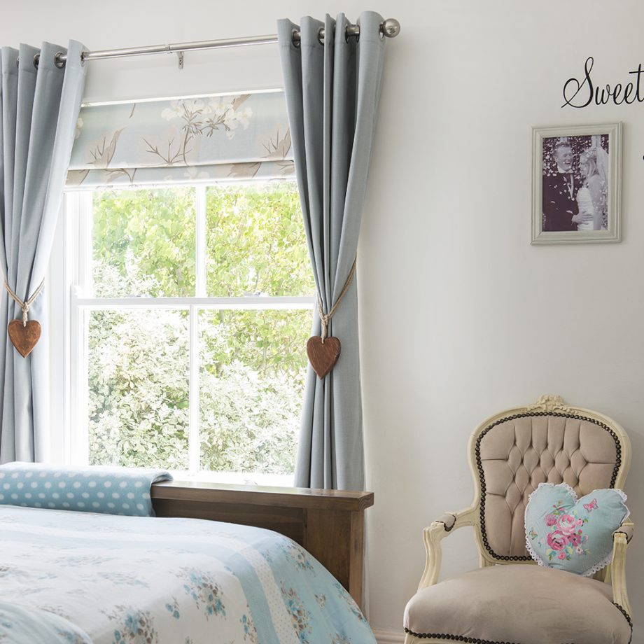 Roman Blinds With Blackout Curtains